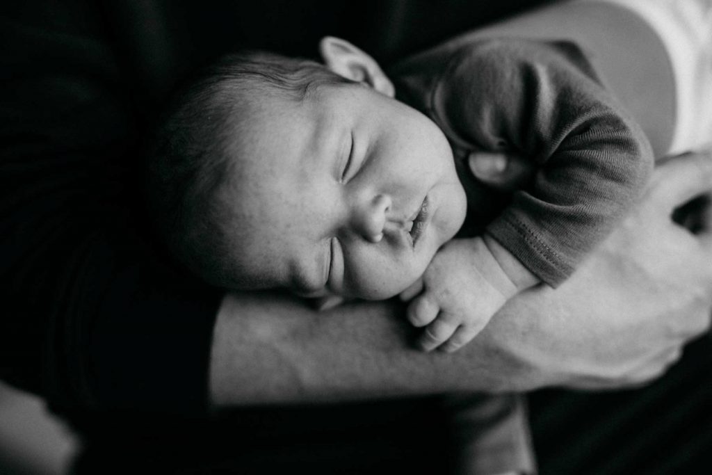 Natürliche Babyfotos in Stuttgart - Babyshooting Stuttgart