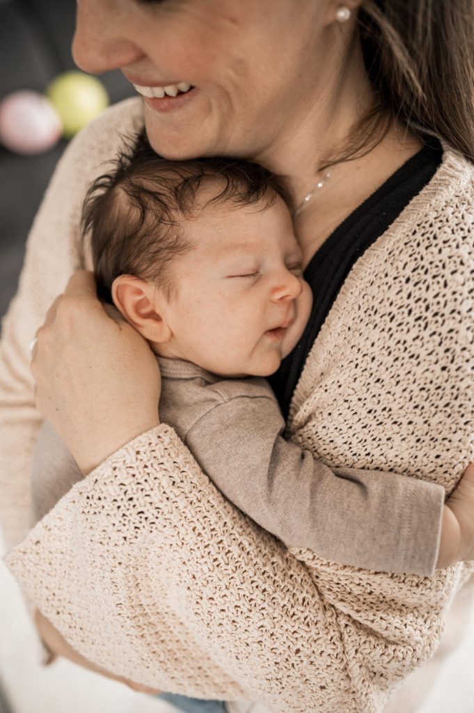 Natürliche Babyfotos zu Hause Stuttgart