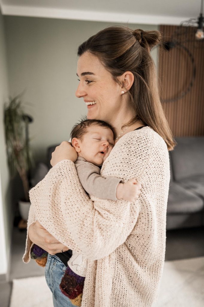 Natürliche Babyfotos zu Hause Stuttgart