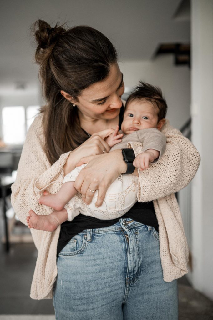 Natürliche Babyfotos zu Hause Stuttgart