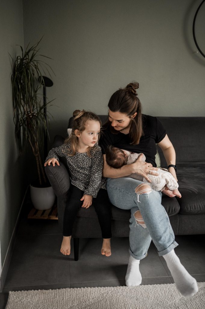 Natürliche Babyfotos zu Hause Stuttgart
