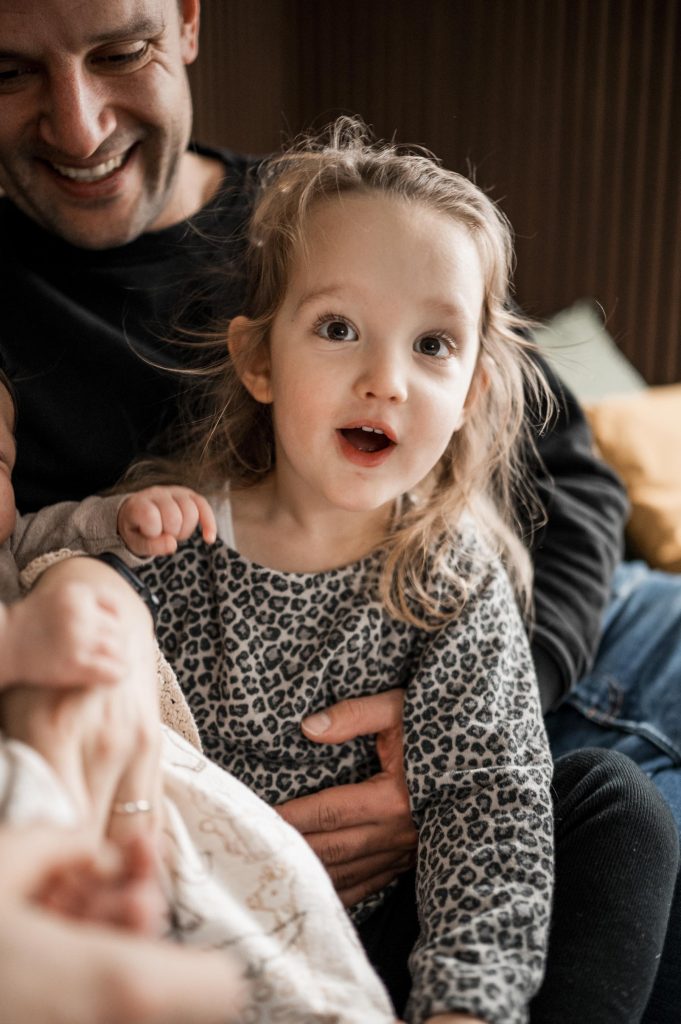 Natürliche Babyfotos zu Hause Stuttgart